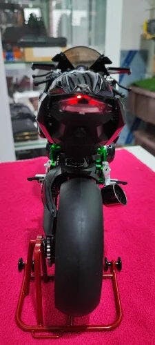 Customer photo for Premium Ninja H2R RC Superbike 1:6 Scale with Realistic Sound & Smoke Effects