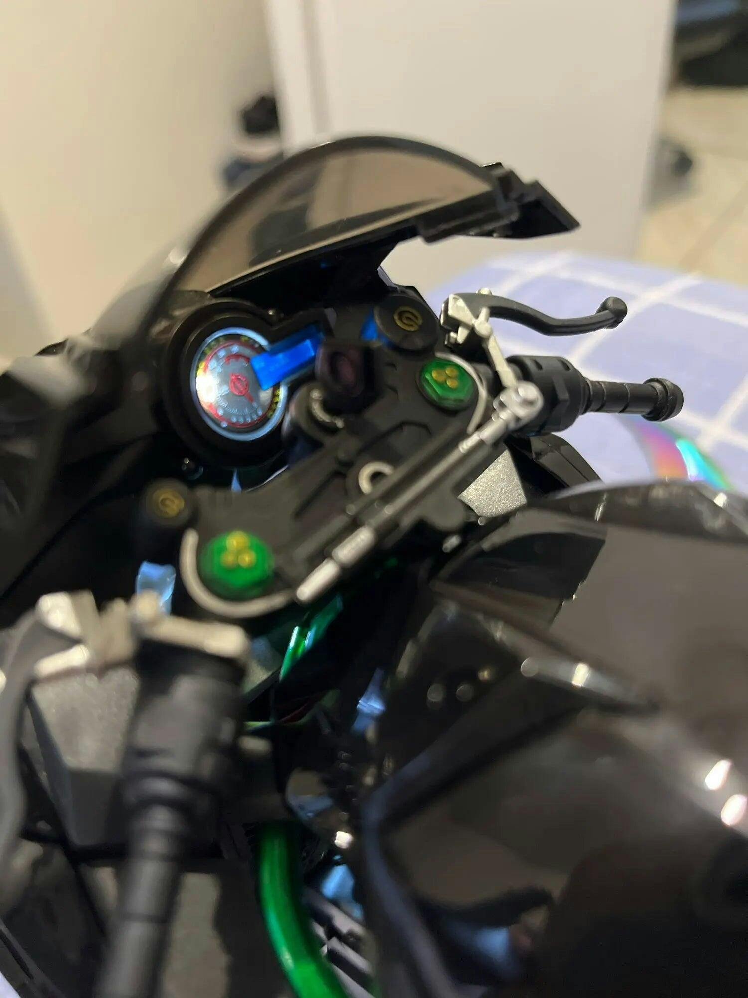 Customer photo for Premium Ninja H2R RC Superbike 1:6 Scale with Realistic Sound & Smoke Effects
