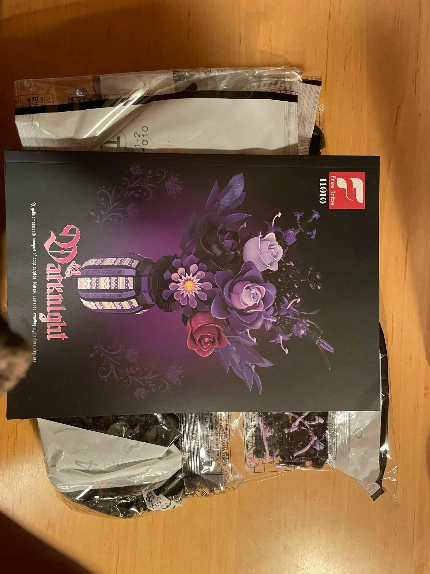 Customer photo for Purple Rose Bouquet Building Blocks Set