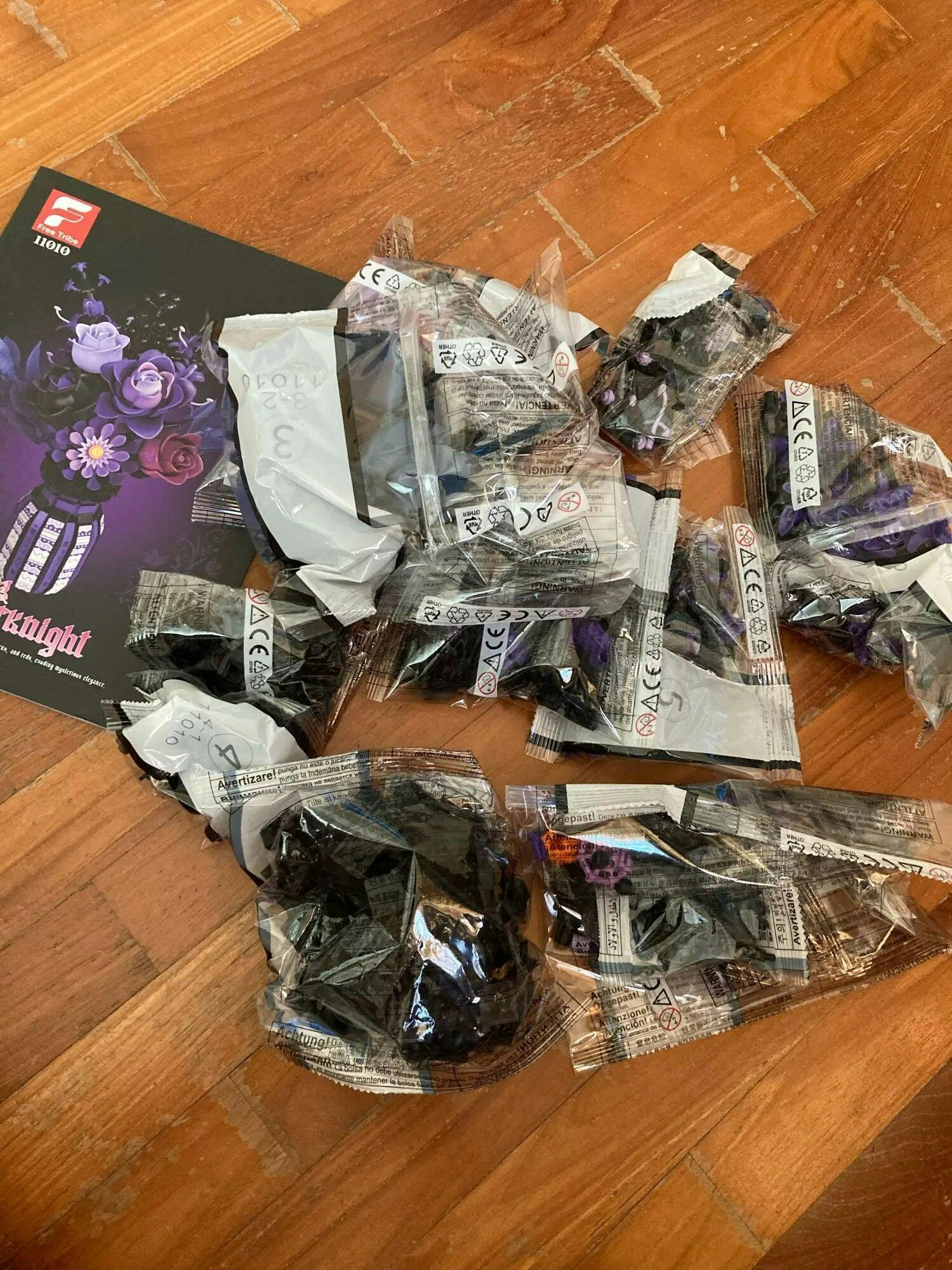 Customer photo for Purple Rose Bouquet Building Blocks Set