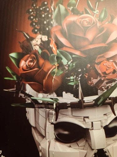 Customer photo for Gothic Skull Roses Bouquet Building Block Set