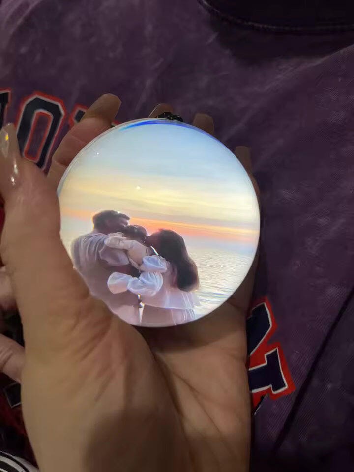Customer photo for Memory Crystal Ball — 3D Video Photo Orb, 4GB LED