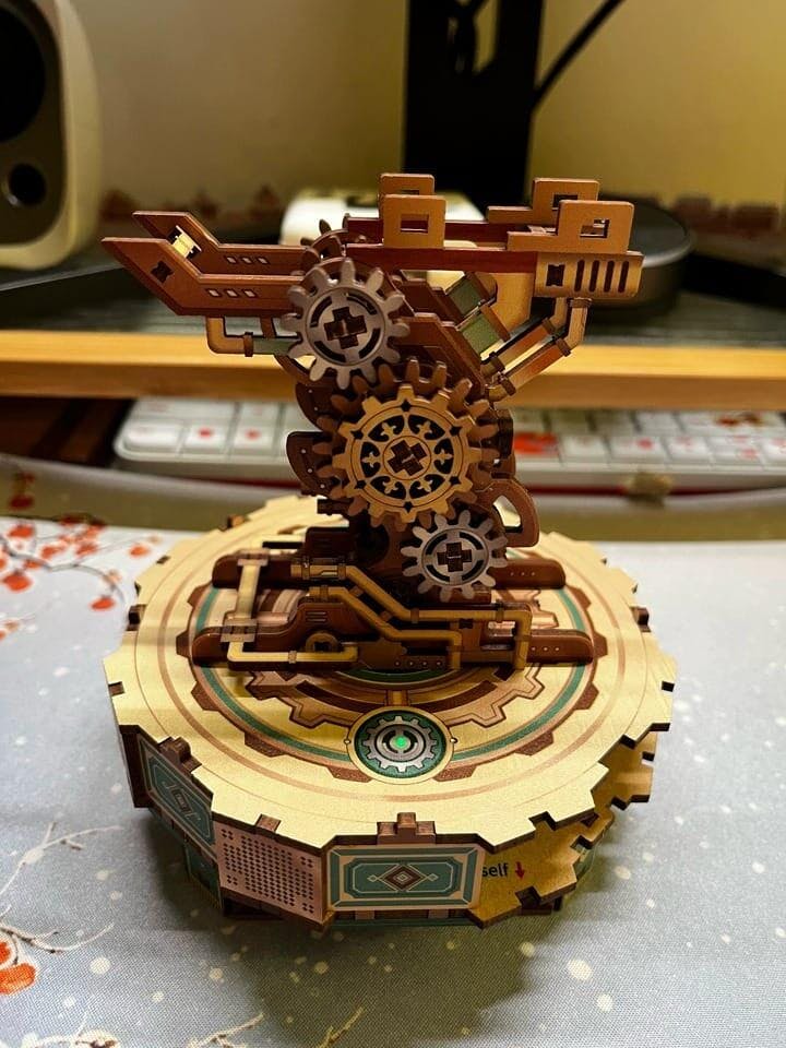 Customer photo for Sailing In Fog - 3D Mechanical Airship Puzzle