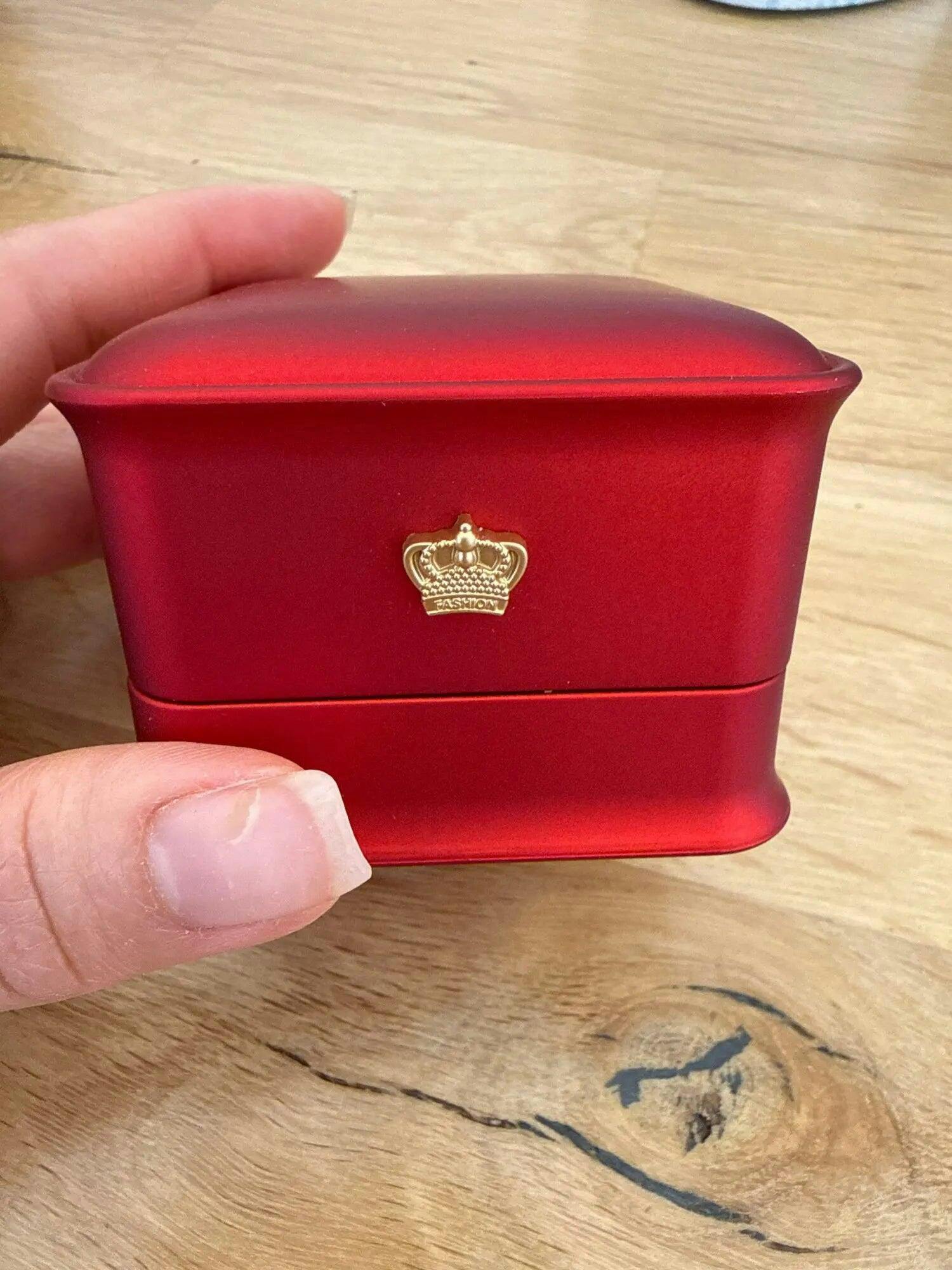 Customer photo for LED Engagement Ring Box with Light