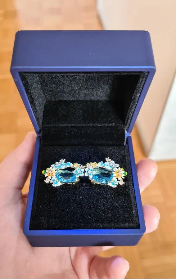 Customer photo for LED Engagement Ring Box with Light