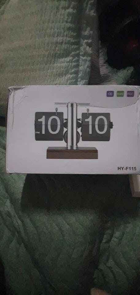 Customer photo for Retro Flip Down Clock with Automatic Rotating