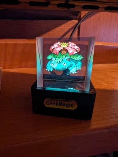 Customer photo for Hologram Cube Display – WiFi 3D Photo Frame