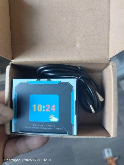 Customer photo for Hologram Cube Display – WiFi 3D Photo Frame