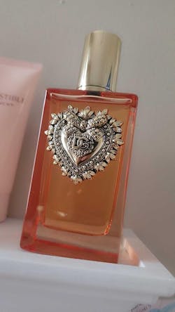 Dolce & Gabbana Devotion Intense Eau de Parfum – A Bold Floral Gourmand for the Passionate Woman(3.3Oz)