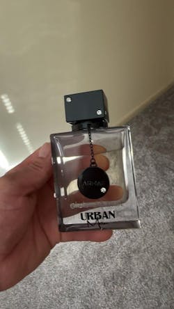 Armaf Club de Nuit Urban Man EDP 105ml – Bold Woody Aromatic Fragrance for Men | Fresh, Spicy Scent Perfect for Work & Evening Wear