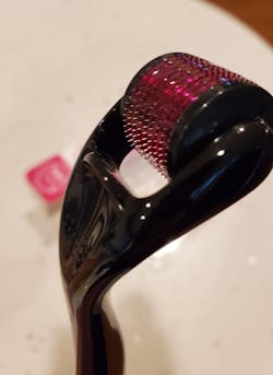 Derma Roller with 540 Titanium Microneedle for Hair