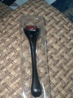 Derma Roller with 540 Titanium Microneedle for Hair