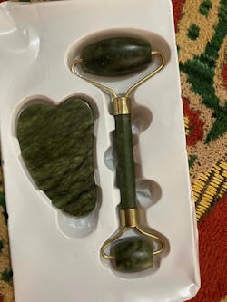 Gua Sha Set and Jade Roller, Jade Gua Sha & Face Rollers for Women