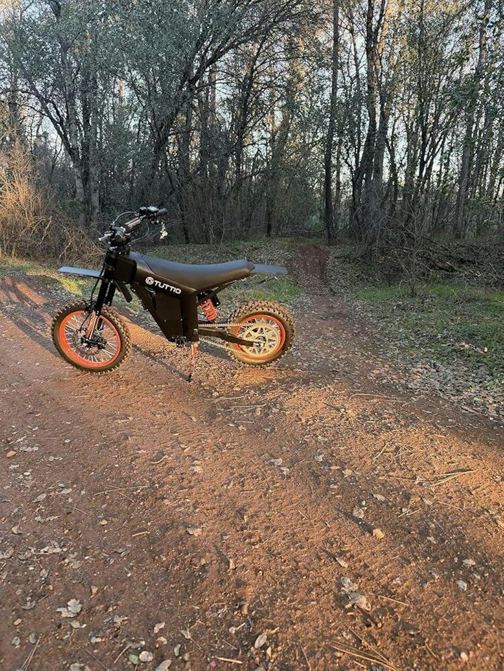 Qnut EDB001 Electric Motorcycle 36MPH – 1500W Power, 53-Mile Range, Hydraulic Brakes