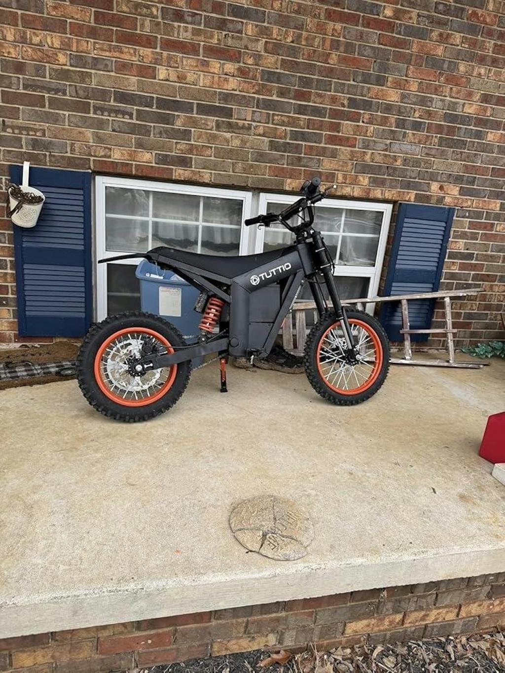 Qnut EDB001 Electric Motorcycle 36MPH – 1500W Power, 53-Mile Range, Hydraulic Brakes