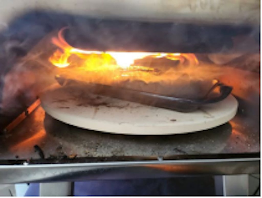 Qstoves 16inch AutoRotating Pizza Oven with Water Proof Cover (with