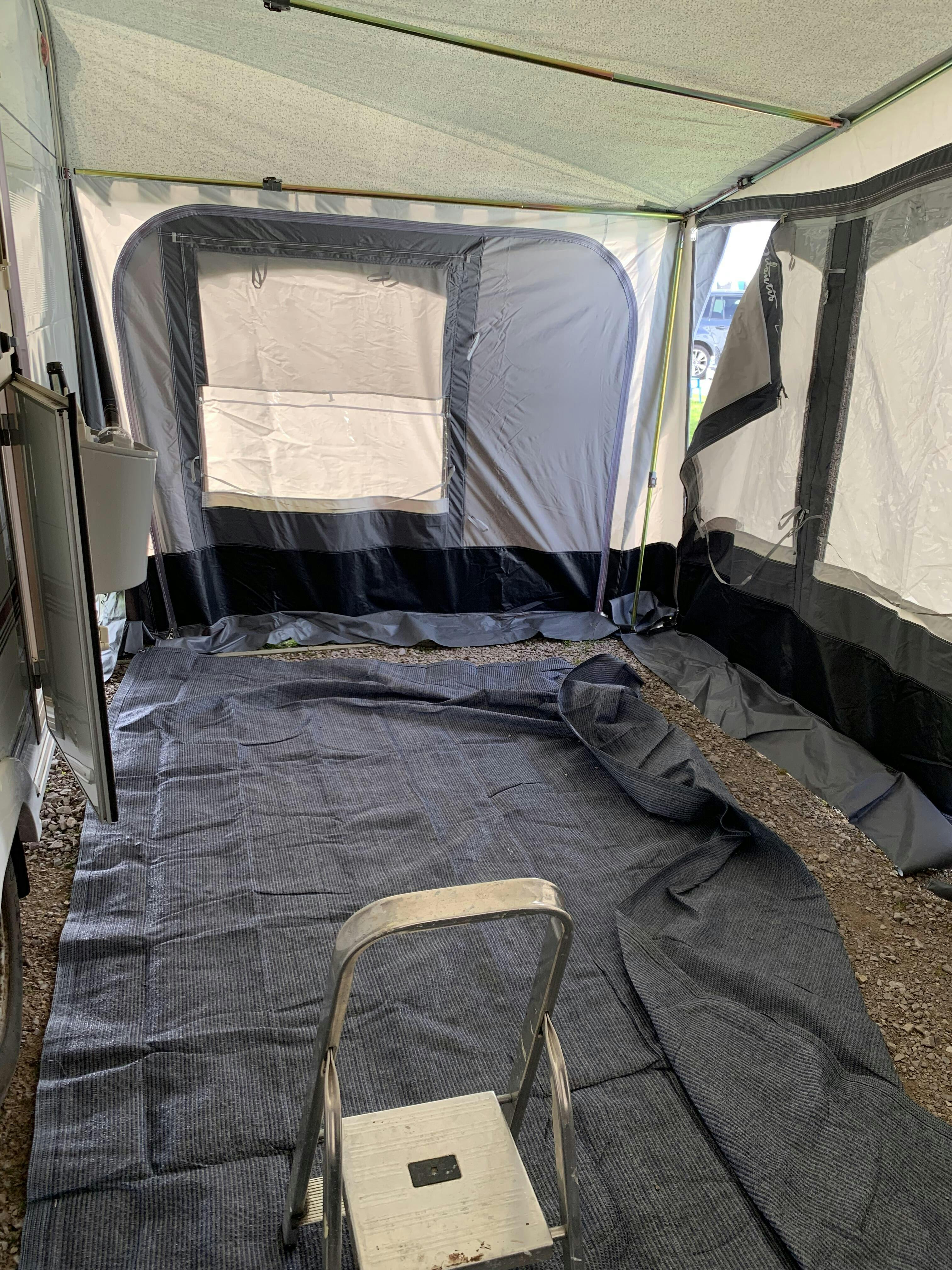 Camptech Atlantis DL Seasonal Caravan Awning + Free Poled Windbreak ...