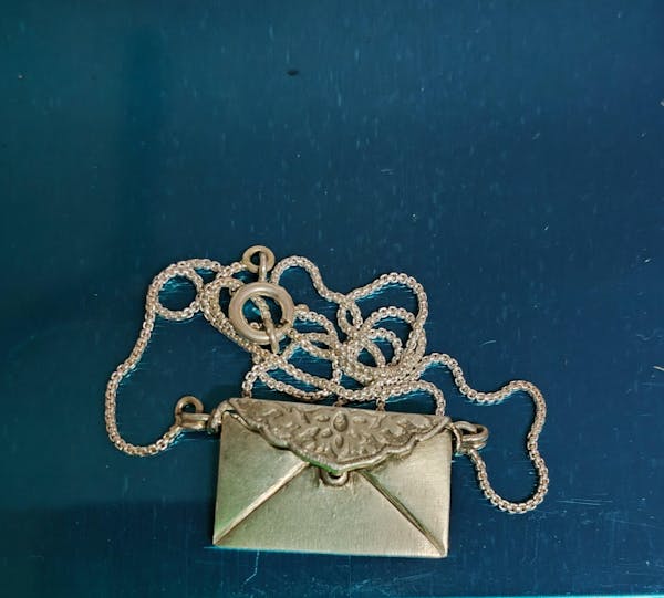 Lifafa Necklace (Personalized)