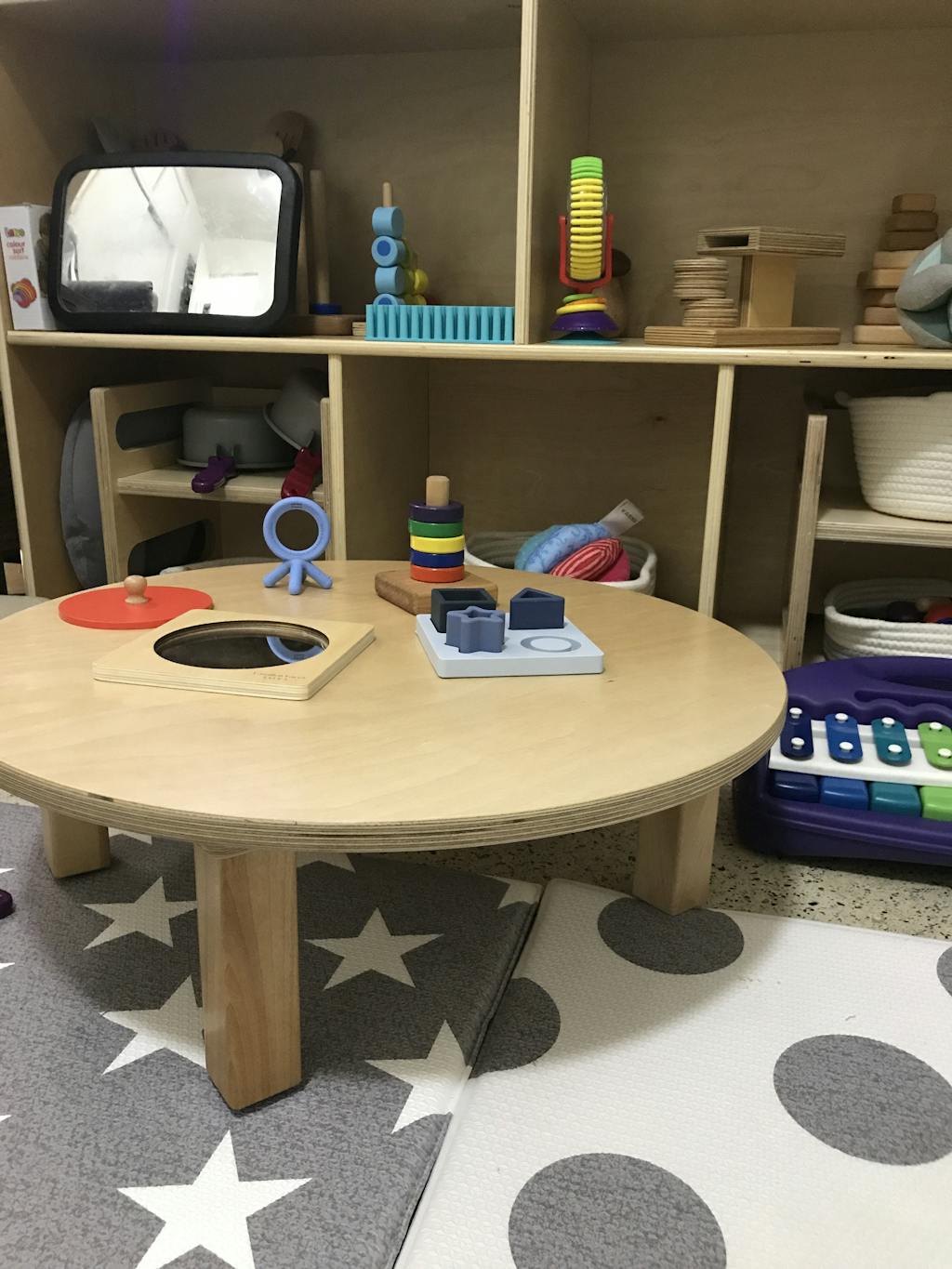 Round Table for Montessori Homes and Preschools. Great for weaning