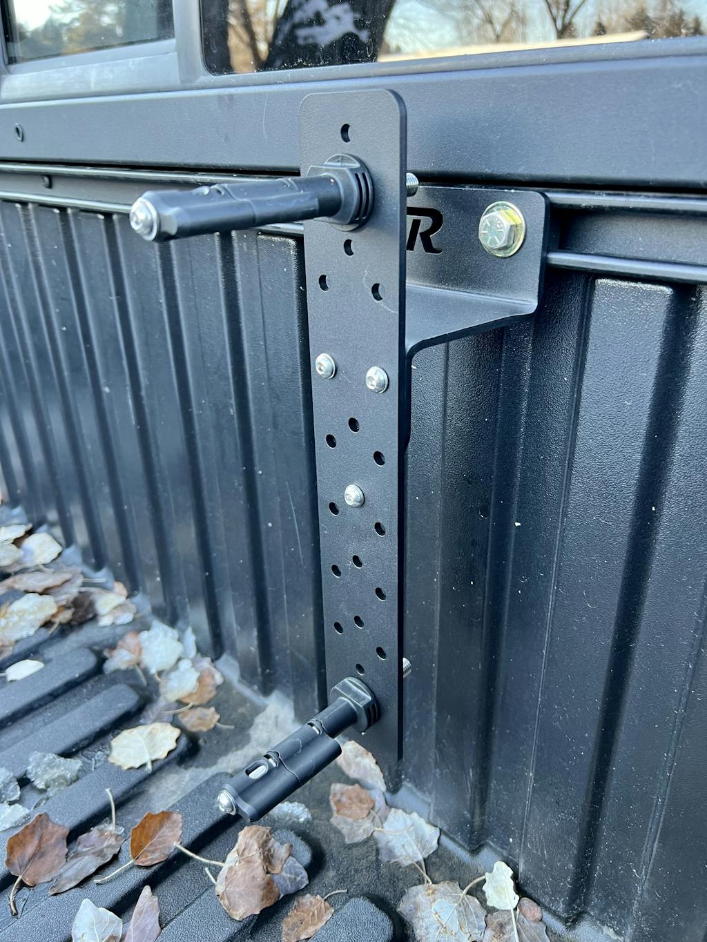 Toyota & Tundra Factory Bed Rail Recovery Board Mounts Rago