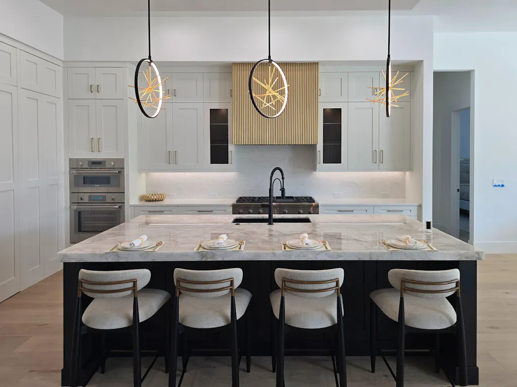 RHM Luxury Box Custom Brass Range Hood with Ribs SH5-LF-R02