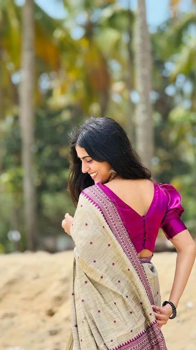 Vaidehi Tussar Saree
