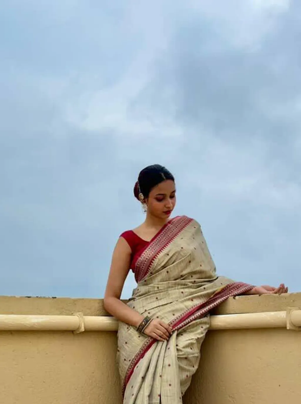 Gulroze Khadi Saree