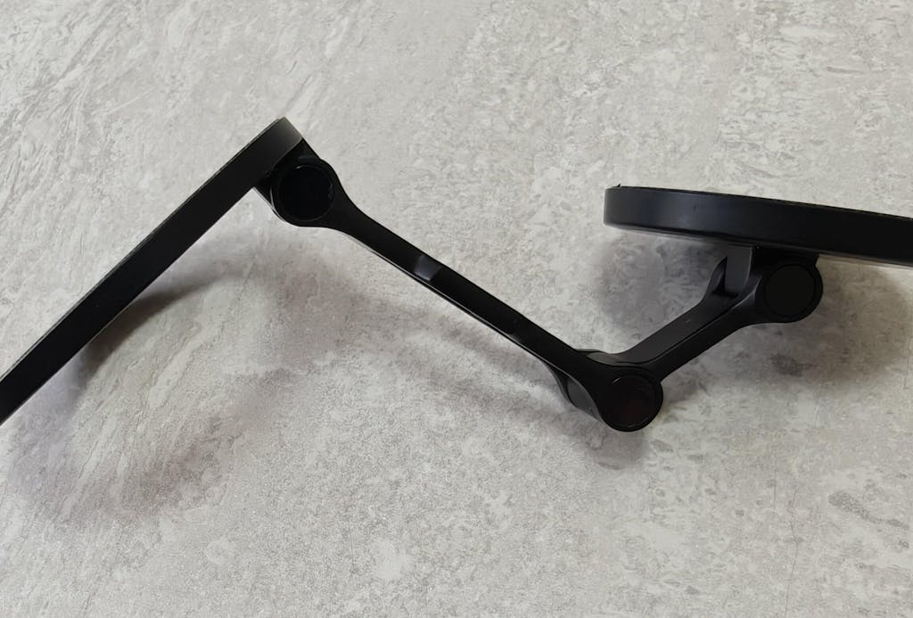 Magnet Stand for SmartPhone