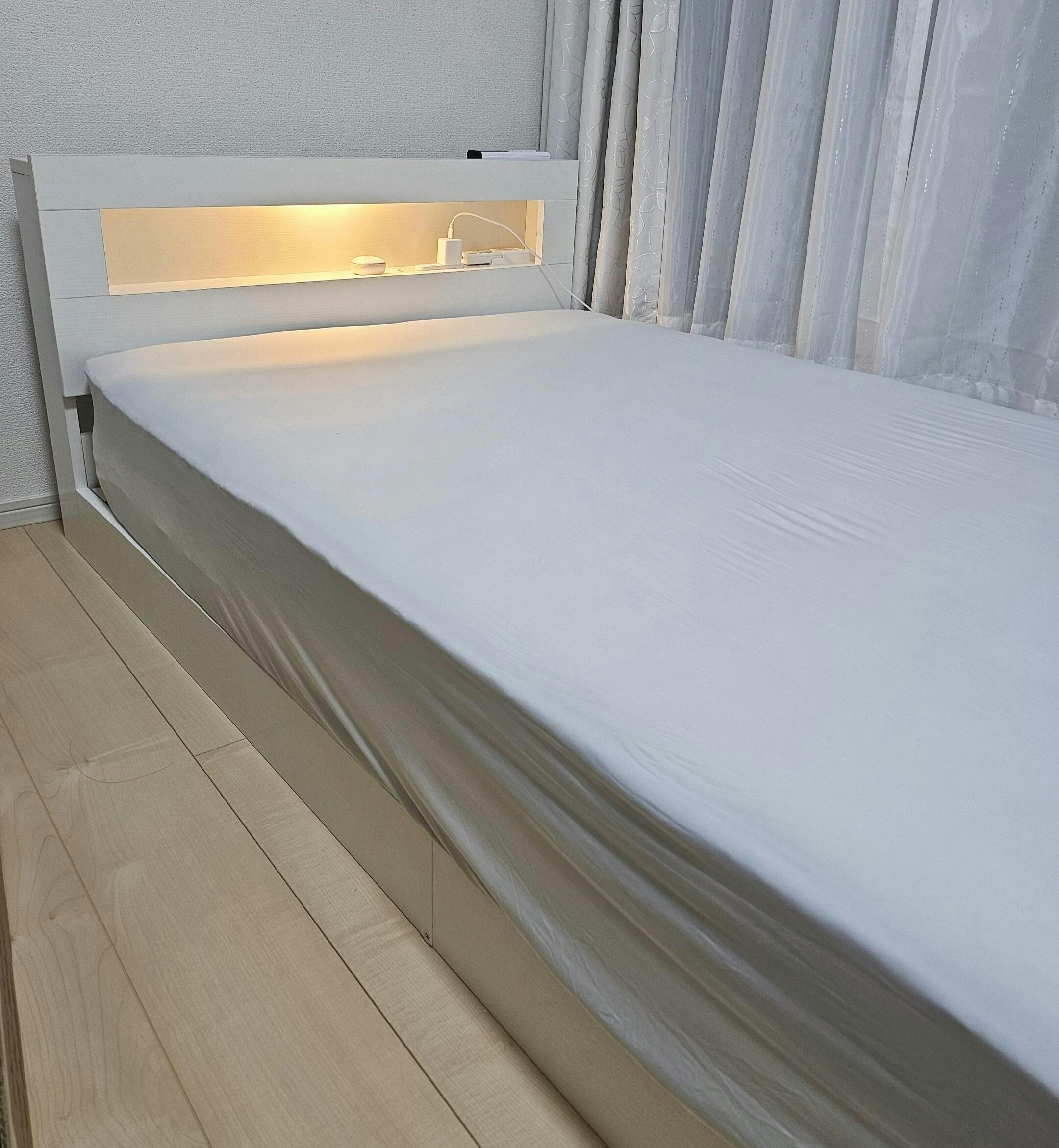 ラシクrasikローベッド LED照明＆棚付き CONCASA コンカーサ ホテルスタイル ローベッド LED照明＆棚付き『CONCASA