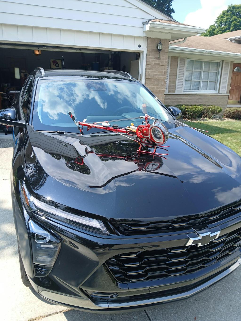 JCZK 300C PRO 2.4G 3-Blade Flybarless Alloy Realistic Schweizer RC Helicopter Model with H1 PRO Flight Controller, GPS Positioning, Auto-Hover & One-Key Return(RTF Version)