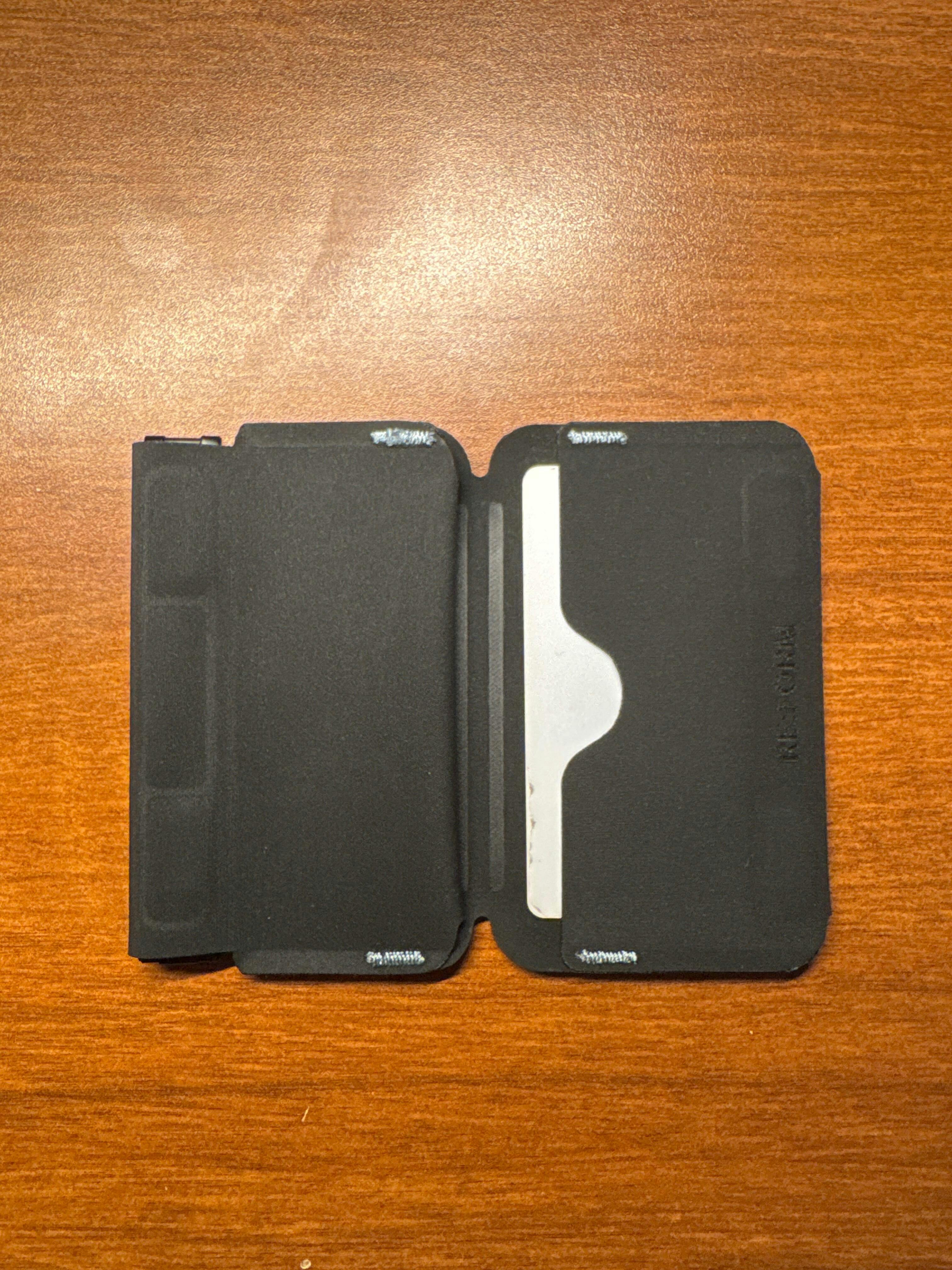 RE:01 COIN SLEEVE (sku: 8719327074466) | RE:FORM® | Reviews on