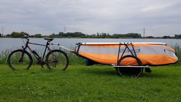 reacha fietsaanhanger op e-bike met SUP