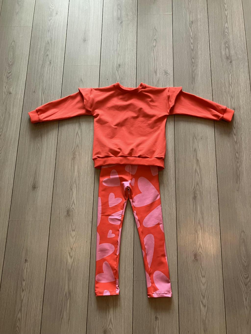 Rebel Red | French Terry | 170cm breed