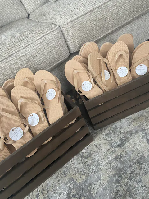 Nude Flip Flops in Bulk, 20 Pairs
