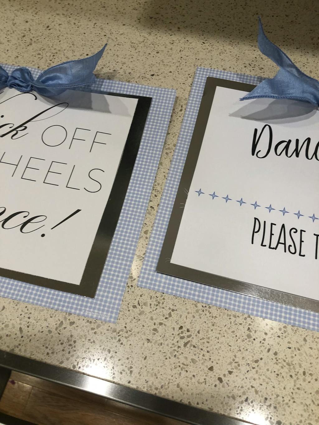 Black & White Flip Flops in Bulk, 40 pairs