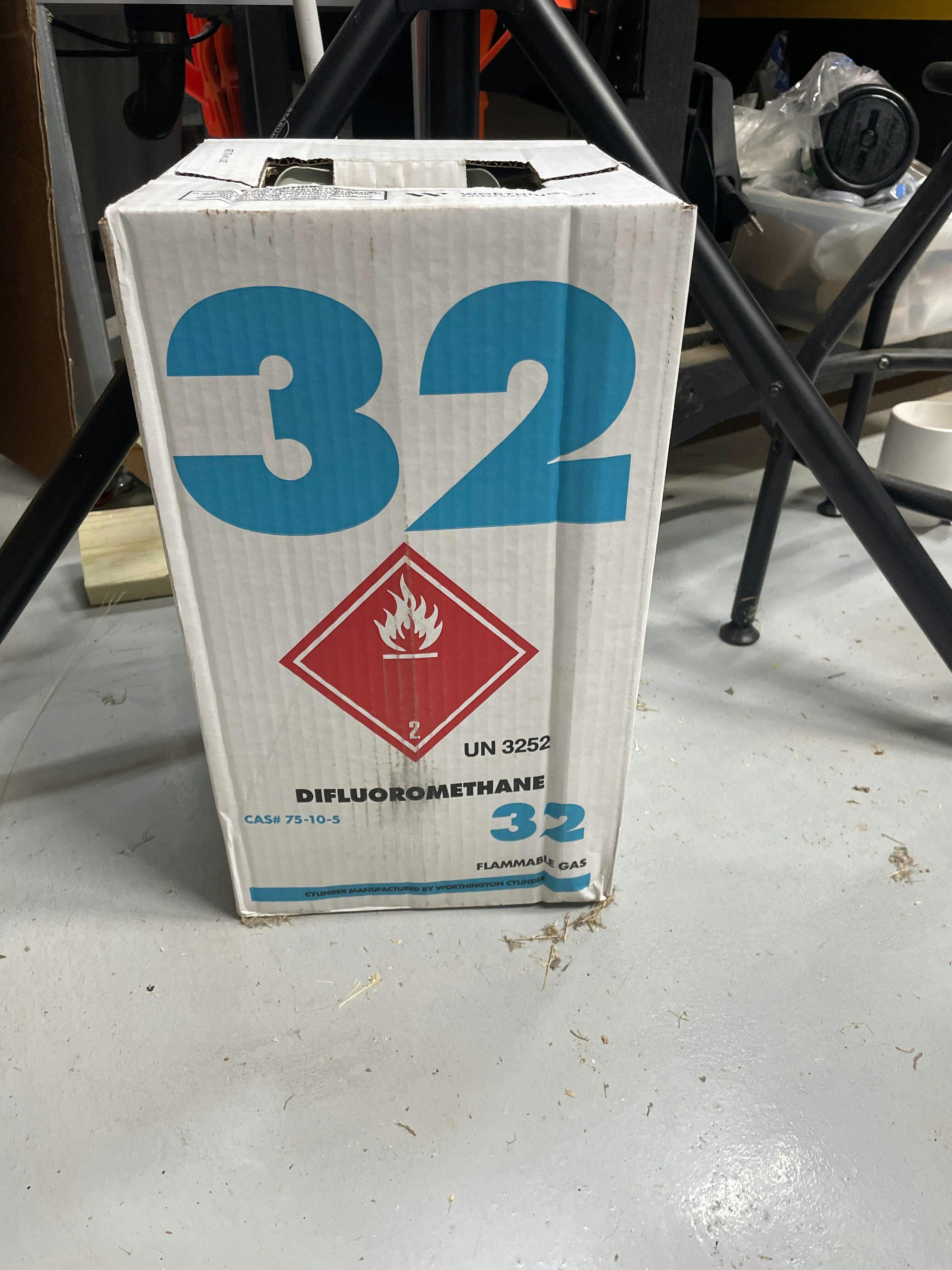 Honey Well Genuine 8oz R1234YF - Refrigerants Center, inc
