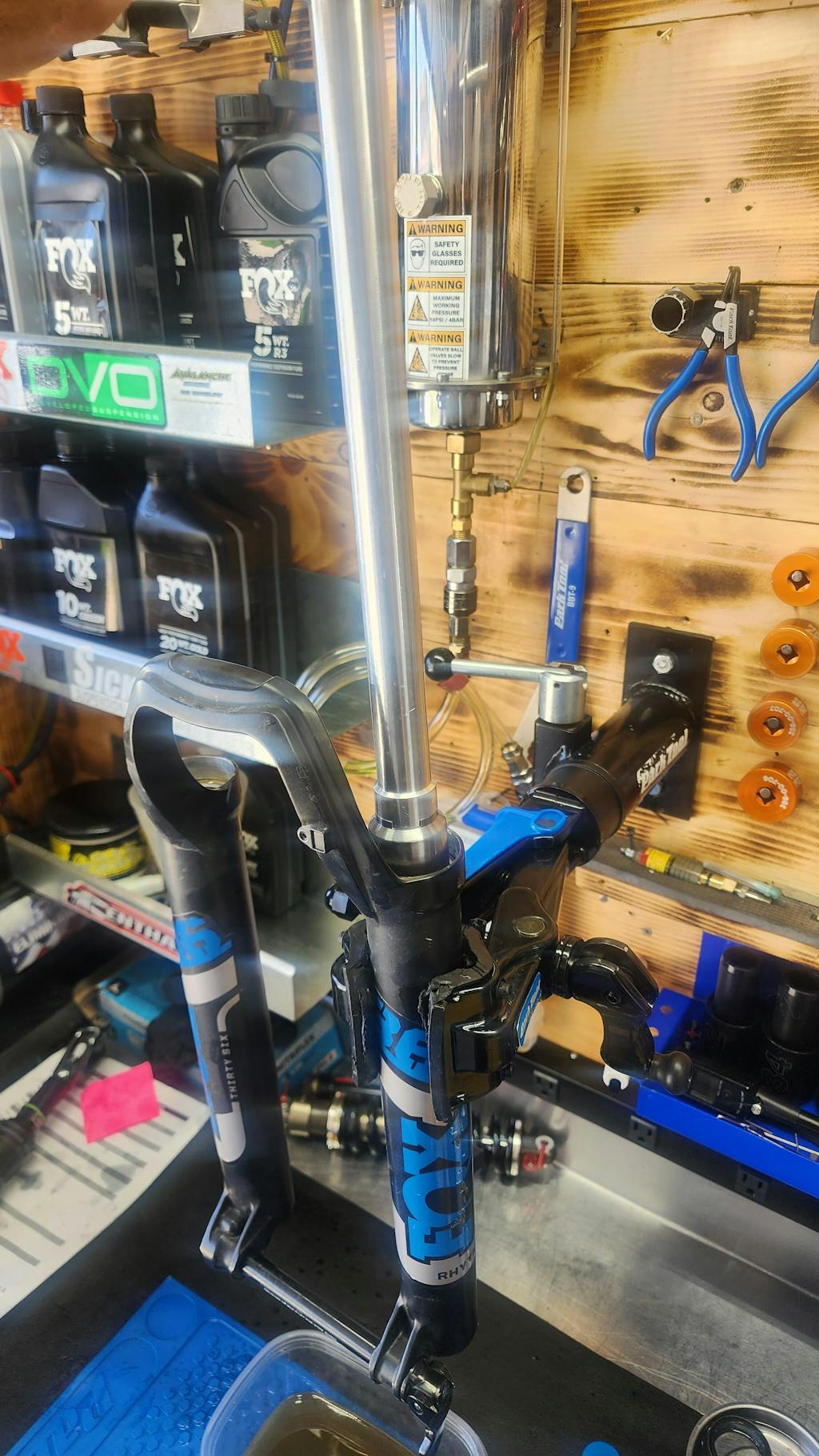 Fork Bushing Sizing / Burnishing Tool Relative Motion Suspension