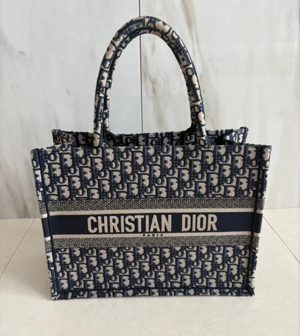 디올 북토트