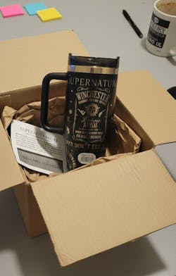 Exclusivo: Garrafa Térmica 1.2L Edição Especial Supernatural Customizada Dourado Gravação Laser + *BRINDE 1x Chaveiro Exclusivo* - EDIÇÃO LIMITADA