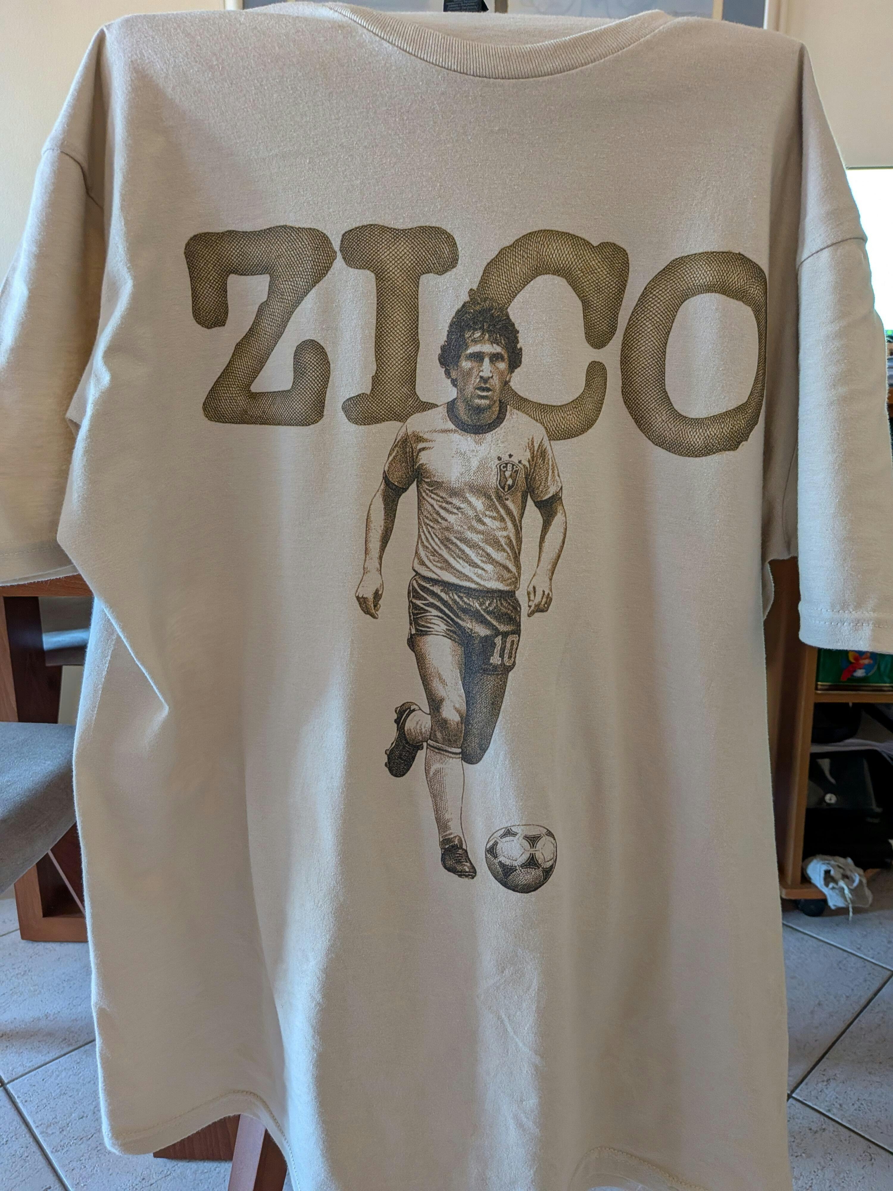 Zico Brasil 82 T-Shirt – Retro 90 Originals