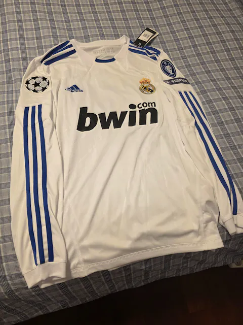 2010-11 - REAL MADRID LOCAL | RETRO