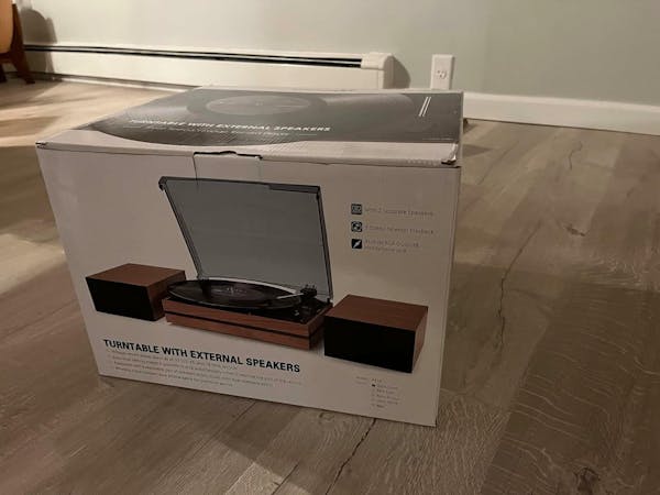 Bluetooth Turntable with 30W External Bookshelf Speakers R612