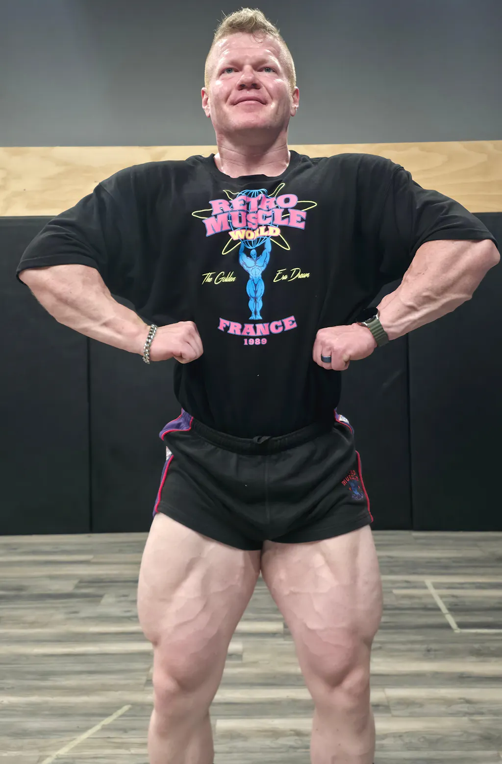 Pump Cover T-Shirt | Neon World