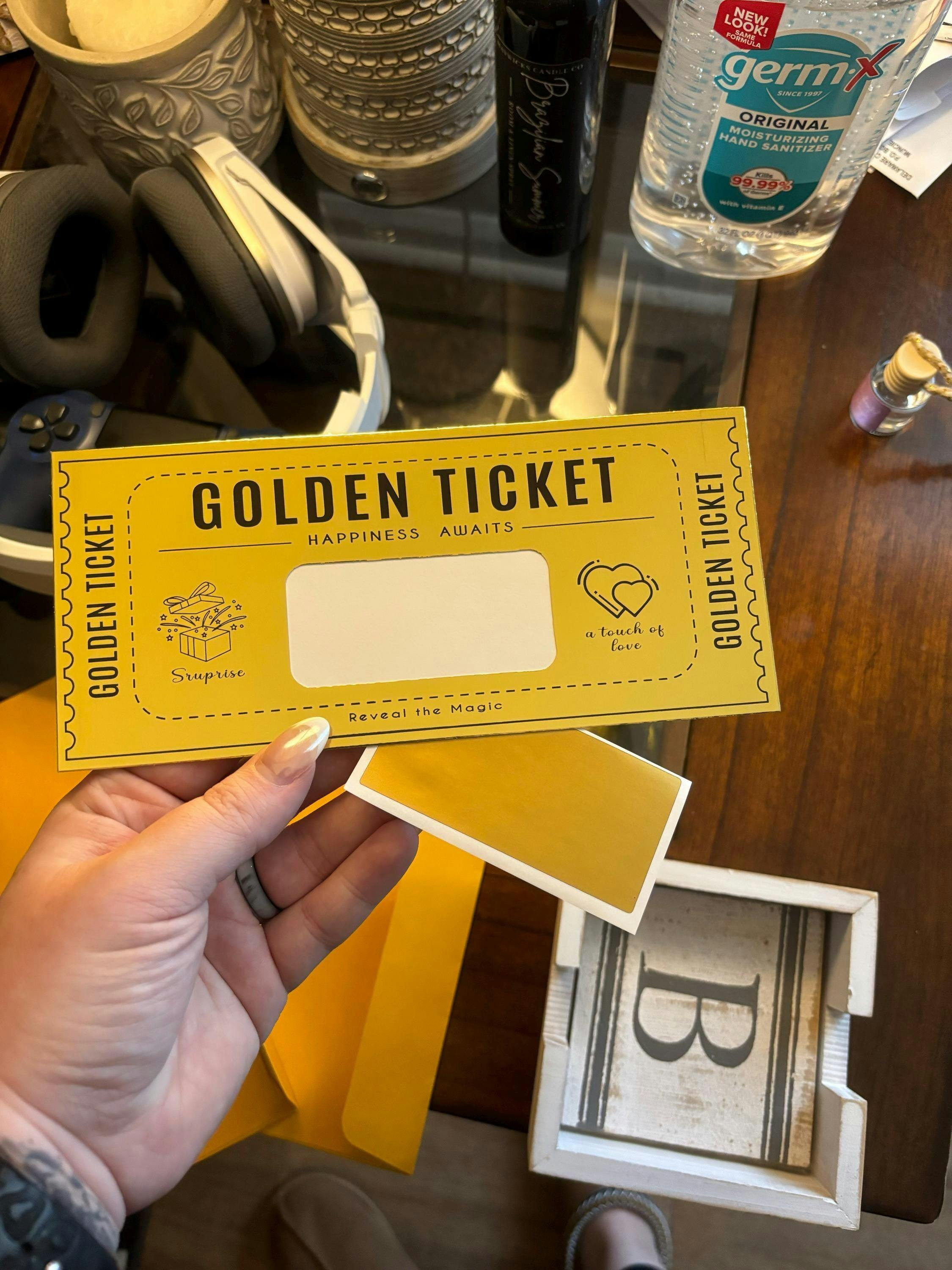 Golden Ticket - Scratch to Reveal – Reveal Rooster