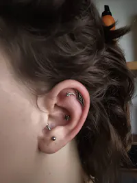 Goth Arch Hidden Helix Earring