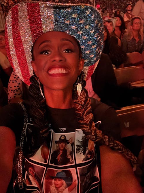 The "America" Hat in Black