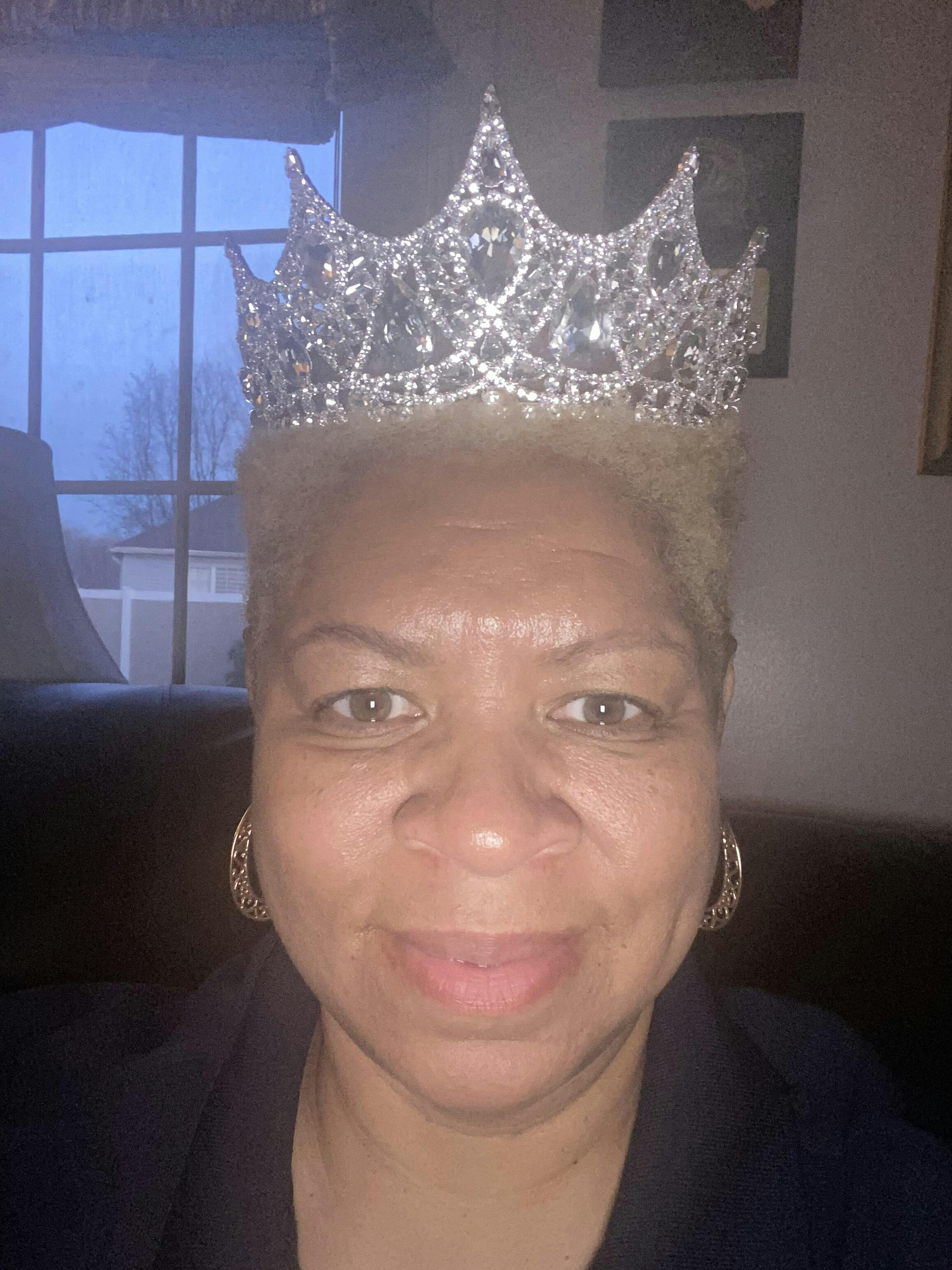 17302 Noble Beauty Tiara With Combs 3 25 17302-noble-beauty-tiara-with-combs-3-25