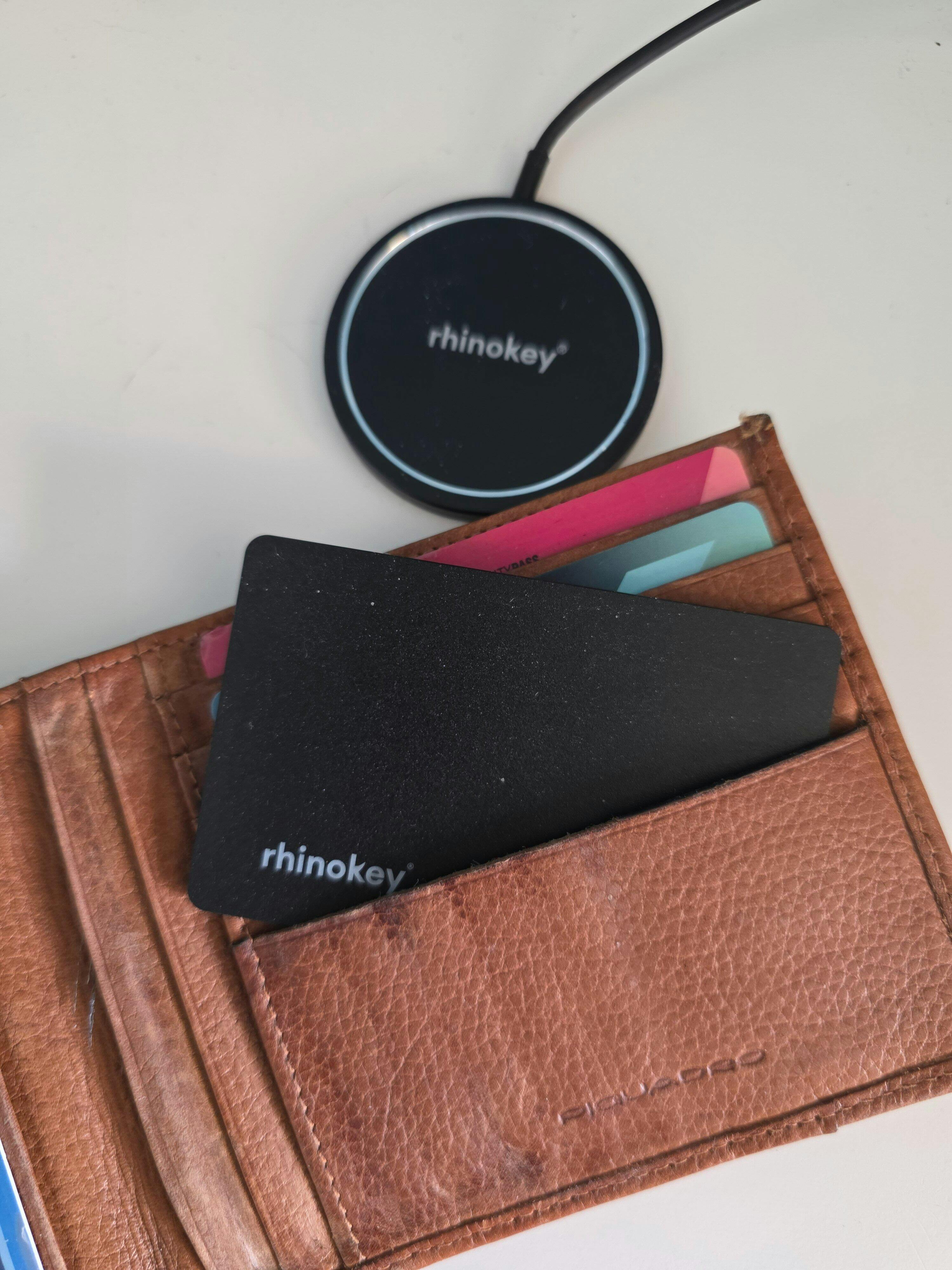 Wallet Tracker Card 1.8mm Apple & Google Find My - Rhinokey