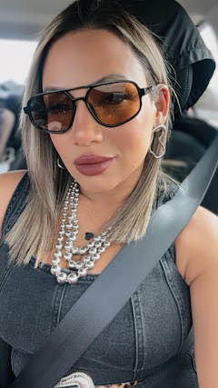 Review picture Review picture