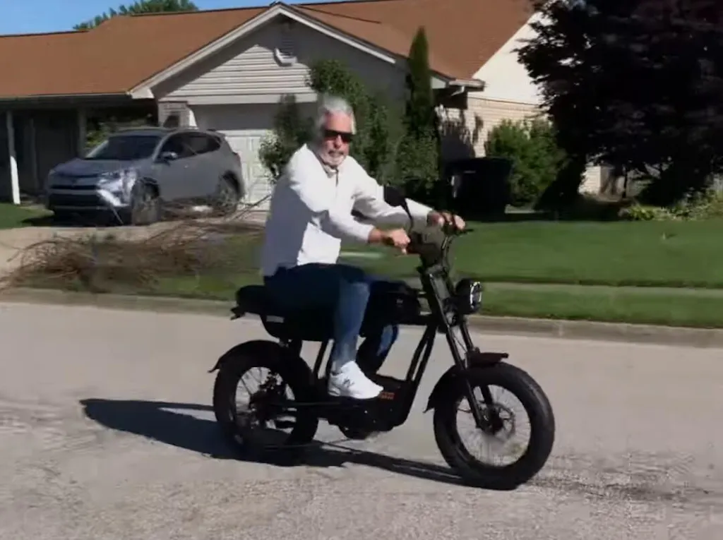 GT33 All-Terrain Cafe Racer Cargo Electric Bike